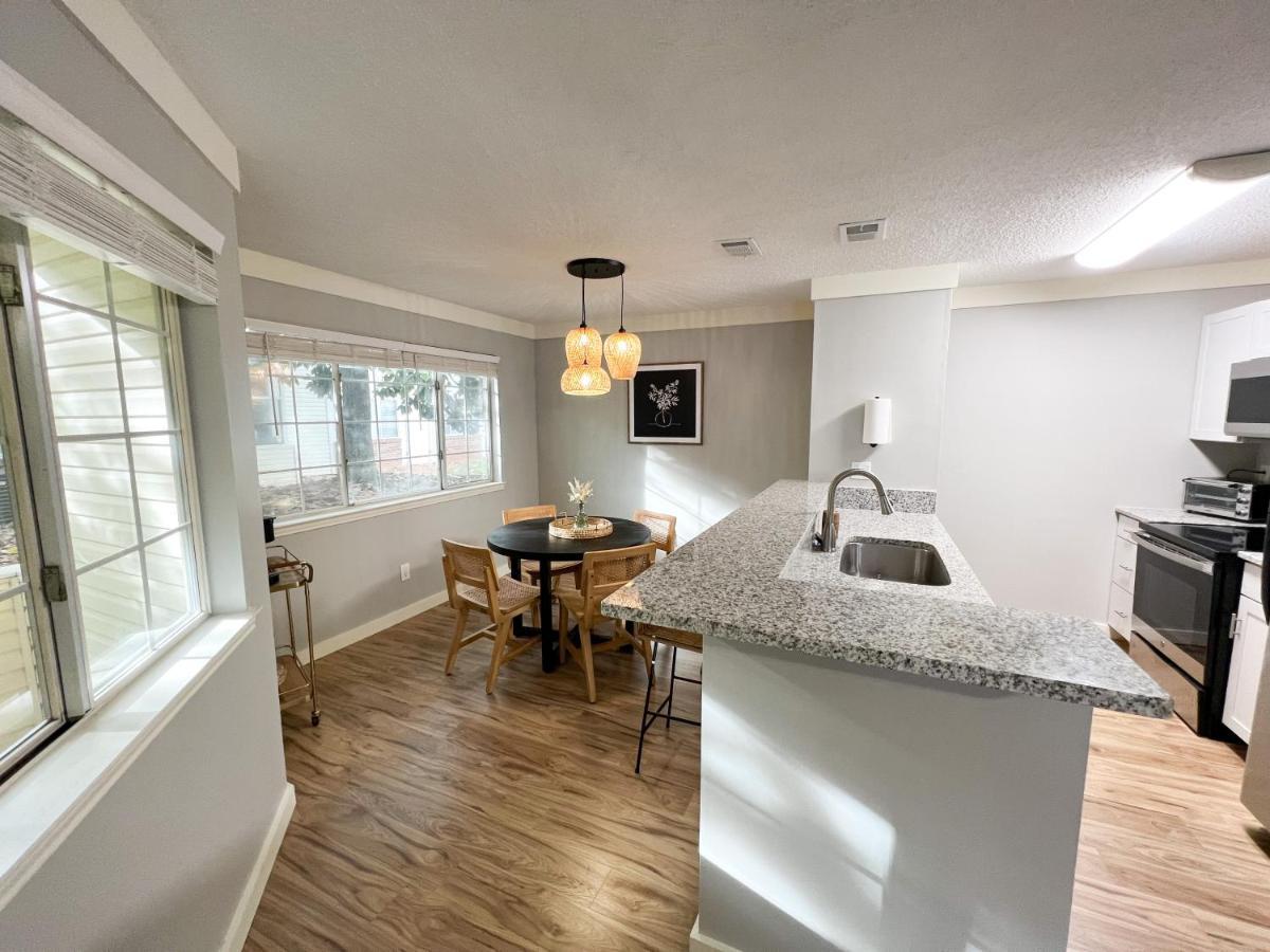 The Cozy Bohemian In Mid-City! Хантсвилл Экстерьер фото